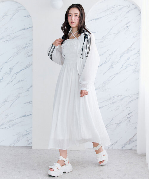 OLIVE des OLIVE(オリーブデオリーブ)の「【S/Mサイズ展開】シャーリングフリルキャミワンピ(ワンピース・レディース・オフホワイト/サックスブルー/アイボリー/ブラック・SMALL/MEDIUM)」の19枚目の写真