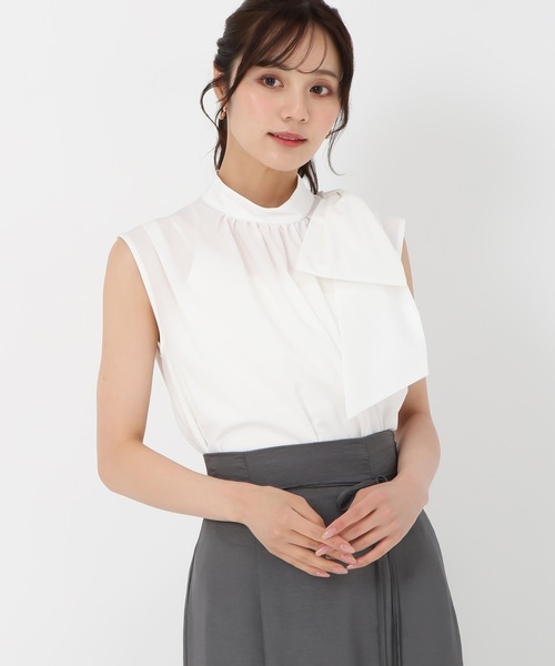 新品未使用✨CADUNEビッグリボン白ブラウス 新品未使用✨CADUNEビッグリボン白ブラウス