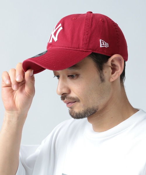 NEW ERA（ニューエラ）の「【NEW ERA(ニューエラ)】オールドイングリッシュロゴ9TWENTY（キャップ・メンズ・ブラック/ブラウン/レッド・FREE）」の8枚目の写真