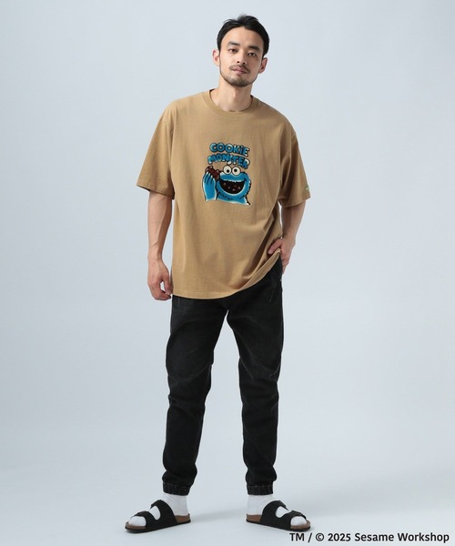 BAYFLOW（ベイフロー）の「【SESAME STREET(セサミストリート)】別注アソートプリント半袖Tシャツ（Tシャツ/カットソー・メンズ・オフホワイト/ベージュ/チャコール/ネイビー・LARGE/MEDIUM）」の22枚目の写真