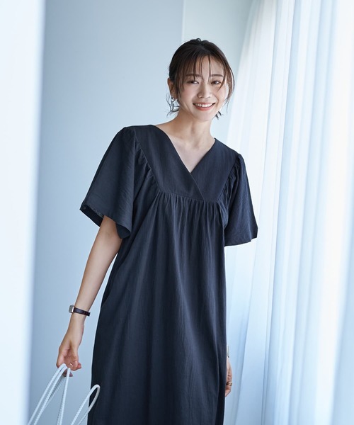 Priveve 越智ゆらのコットンVネックギャザーワンピース