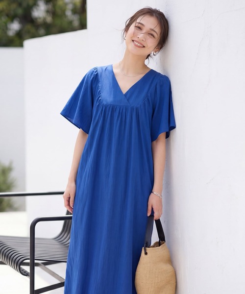 STYLE DELI(スタイルデリ)の「重ねVネックコットンギャザーワンピースB(ワンピース・レディース・ネイビー/レッド/ブルー・01/02)」の10枚目の写真