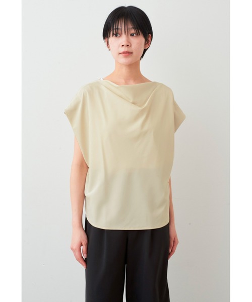 IEDIT（イディット）の「ＩＥＤＩＴ　接触冷感・吸汗速乾がうれしい　華やかドレープネックブラウス（シャツ/ブラウス・レディース・ホワイト/ネイビー/ライトベージュ・M/L/LL/3L/S）」の7枚目の写真