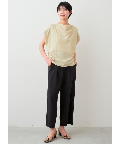 IEDIT（イディット）の「ＩＥＤＩＴ　接触冷感・吸汗速乾がうれしい　華やかドレープネックブラウス（シャツ/ブラウス・レディース・ホワイト/ネイビー/ライトベージュ・M/L/LL/3L/S）」の10枚目の写真