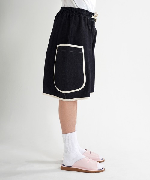 TUCKSHOP(タックショップ)の「DENIM PIPING SHORTS / デニム パイピング ショーツ(デニムパンツ・レディース・ネイビー・1/2)」の7枚目の写真