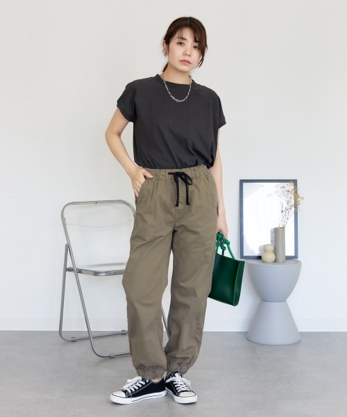 RCD(アールシーディー)の「ゆったりジョガーパンツ(チノパンツ・レディース・ベージュ/ライトカーキ/ブラック・M/L/LL/3L/4L)」の19枚目の写真