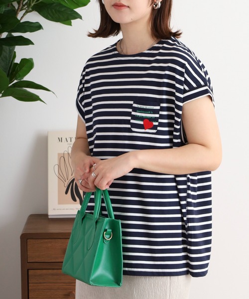 EGLANTINE(エグランティーヌ)の「EGLANTINE ハート刺繍ポケット フレンチスリーブカットソー(Tシャツ/カットソー・レディース・ネイビー×ホワイト/ホワイト×ブラック/ブラック/オフホワイト・40)」の20枚目の写真