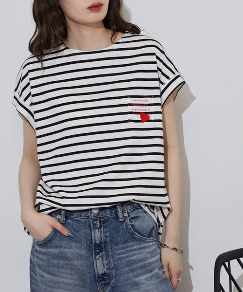 EGLANTINE(エグランティーヌ)の「EGLANTINE ハート刺繍ポケット フレンチスリーブカットソー(Tシャツ/カットソー・レディース・ネイビー×ホワイト/ホワイト×ブラック/ブラック/オフホワイト・40)」の10枚目の写真
