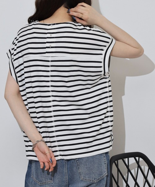 EGLANTINE(エグランティーヌ)の「EGLANTINE ハート刺繍ポケット フレンチスリーブカットソー(Tシャツ/カットソー・レディース・ネイビー×ホワイト/ホワイト×ブラック/ブラック/オフホワイト・40)」の11枚目の写真