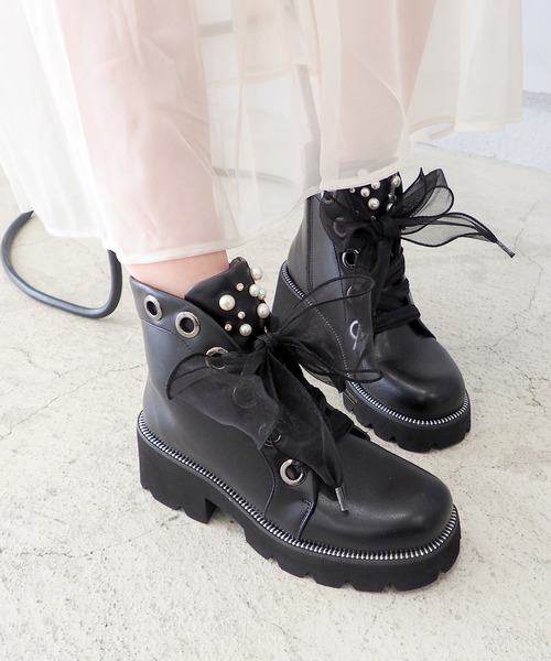 byあしながおじさん（バイアシナガオジサン）の「軽量｜厚底チュールリボンブーツ　8710621（ブーツ・レディース・ブラック/オフホワイト・S/M/L/LL）」の10枚目の写真