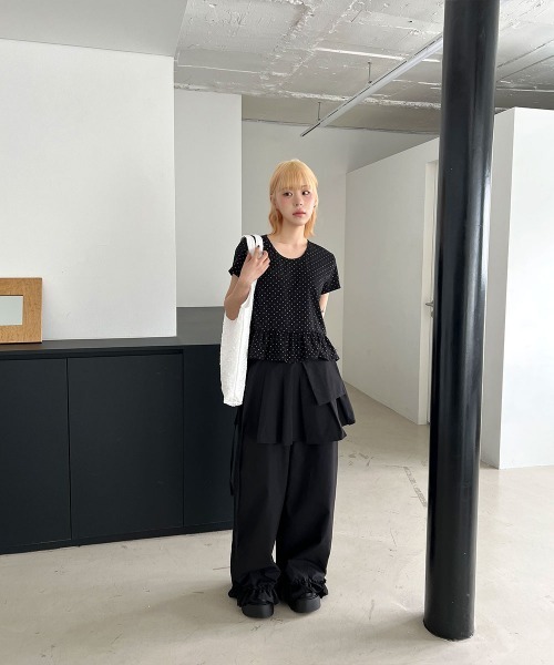 4INT.（フォイント）の「ラブリー ドット フリル 切り替え 半袖 Tシャツ（Tシャツ/カットソー・レディース・ホワイト/ブラック/グレー・FREE）」の18枚目の写真