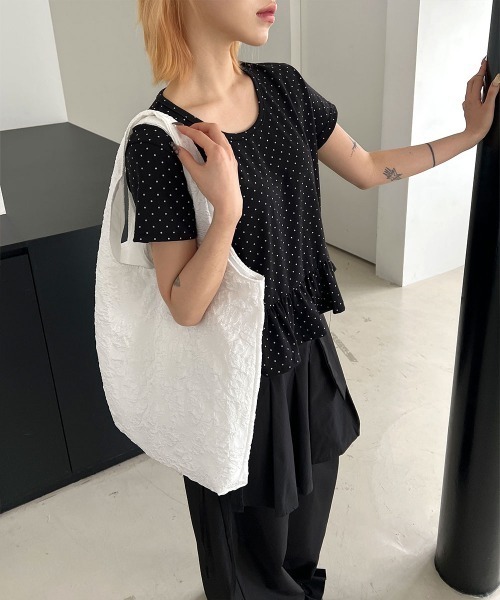 4INT.（フォイント）の「ラブリー ドット フリル 切り替え 半袖 Tシャツ（Tシャツ/カットソー・レディース・ホワイト/ブラック/グレー・FREE）」の19枚目の写真