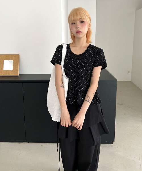 4INT.（フォイント）の「ラブリー ドット フリル 切り替え 半袖 Tシャツ（Tシャツ/カットソー・レディース・ホワイト/ブラック/グレー・FREE）」の22枚目の写真