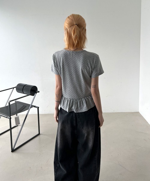 4INT.（フォイント）の「ラブリー ドット フリル 切り替え 半袖 Tシャツ（Tシャツ/カットソー・レディース・ホワイト/ブラック/グレー・FREE）」の8枚目の写真