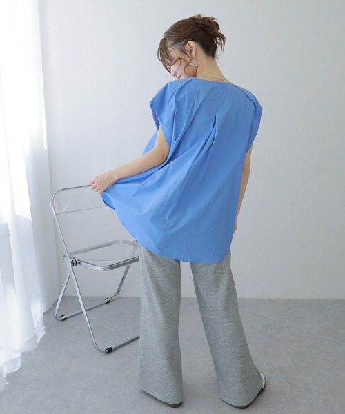 LAULEN(ローレン)の「cotton tuck front slit blouse /コットンタックフロントスリットブラウス(シャツ/ブラウス・レディース・ホワイト/ブルー・FREE)」の8枚目の写真