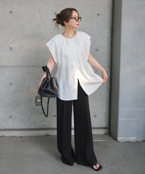 LAULEN(ローレン)の「cotton tuck front slit blouse /コットンタックフロントスリットブラウス(シャツ/ブラウス・レディース・ホワイト/ブルー・FREE)」の11枚目の写真