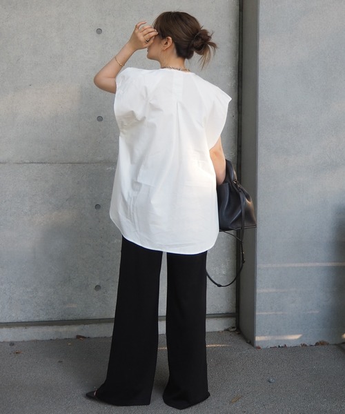 LAULEN(ローレン)の「cotton tuck front slit blouse /コットンタックフロントスリットブラウス(シャツ/ブラウス・レディース・ホワイト/ブルー・FREE)」の13枚目の写真