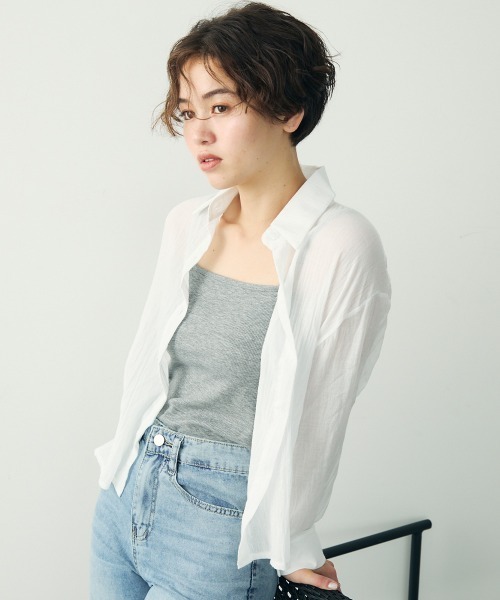 Clum(クルム)の「ライトシアーオーバーシャツ(シャツ/ブラウス・レディース・ブラック/ホワイト/チャコールグレー・FREE)」の6枚目の写真