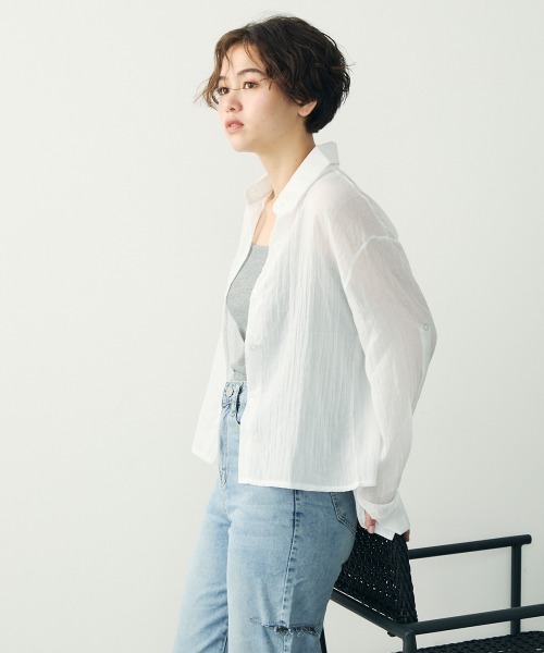 Clum(クルム)の「ライトシアーオーバーシャツ(シャツ/ブラウス・レディース・ブラック/ホワイト/チャコールグレー・FREE)」の7枚目の写真