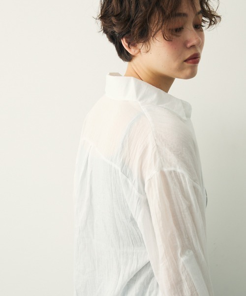 Clum(クルム)の「ライトシアーオーバーシャツ(シャツ/ブラウス・レディース・ブラック/ホワイト/チャコールグレー・FREE)」の10枚目の写真