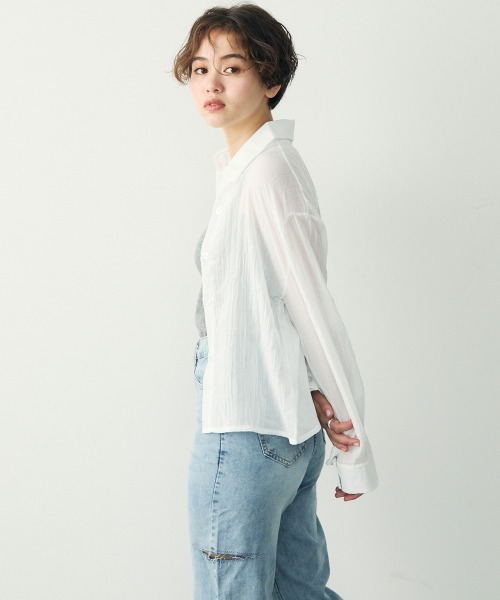 Clum(クルム)の「ライトシアーオーバーシャツ(シャツ/ブラウス・レディース・ブラック/ホワイト/チャコールグレー・FREE)」の13枚目の写真