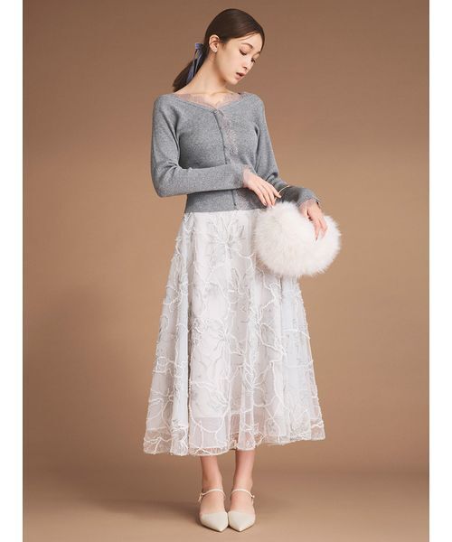 CELFORD（セルフォード）の「ブラッシュドエンブロイダリースカート（スカート・レディース・ライトベージュ/ブラック/ライトグレー・38/36）」の4枚目の写真