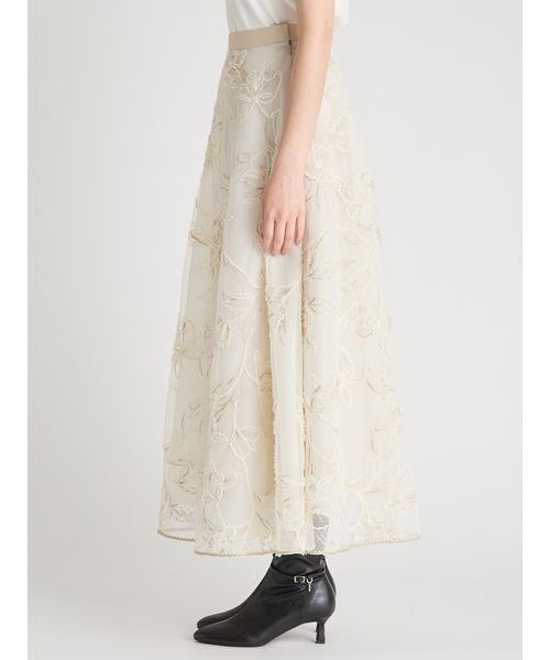 CELFORD（セルフォード）の「ブラッシュドエンブロイダリースカート（スカート・レディース・ライトベージュ/ブラック/ライトグレー・38/36）」の8枚目の写真