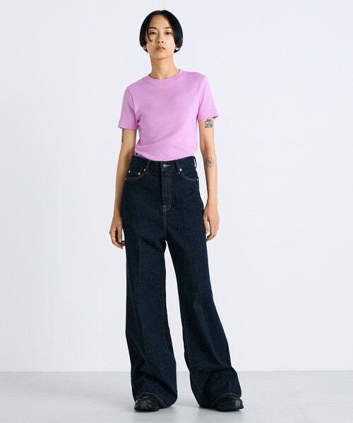 EDITION（エディション）の「ワンウオッシュエッセンシャルデニム フレアパンツ（デニムパンツ・レディース・ネイビー・38/36/34）」の2枚目の写真