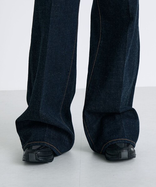 EDITION（エディション）の「ワンウオッシュエッセンシャルデニム フレアパンツ（デニムパンツ・レディース・ネイビー・38/36/34）」の8枚目の写真