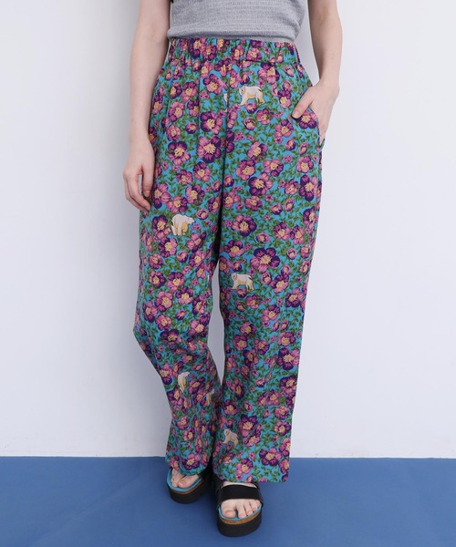 I am I in fact...（アイアムアイインファクト）の「●Arctic Flower スリットパンツ（その他パンツ・レディース・チャコールグレー/グリーン・FREE）」の2枚目の写真