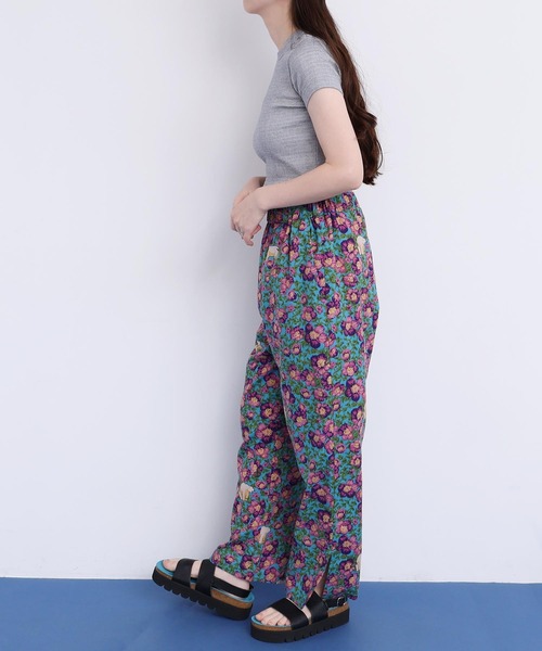 I am I in fact...（アイアムアイインファクト）の「●Arctic Flower スリットパンツ（その他パンツ・レディース・チャコールグレー/グリーン・FREE）」の13枚目の写真