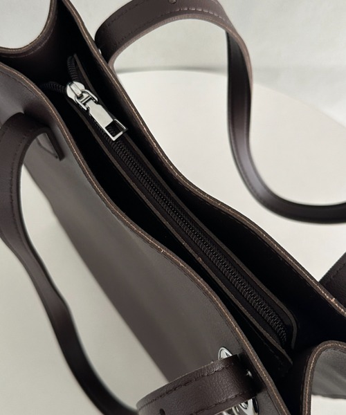 MYMOOD.（マイムード）の「【A4収納可能】スクエア自立PUトートバッグ（トートバッグ・レディース・ベージュ/ダークブラウン/ブラック・FREE）」の5枚目の写真