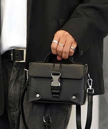 L'atelier（ラトリエ）の「ショルダーバッグ ミニ 調整可能ストラップ 合皮スクウェア（ショルダーバッグ）」