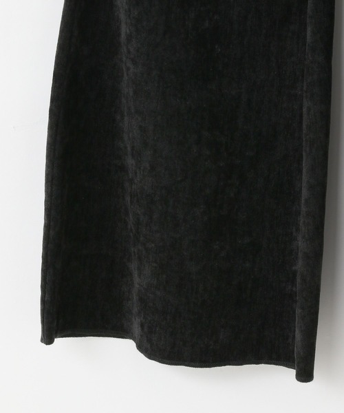 LOWRYS FARM（ローリーズファーム）の「ベロアフレアパンツ　579656（その他パンツ・レディース・アイボリー/チャコールグレー/ブラウン/ブラック・FREE）」の9枚目の写真