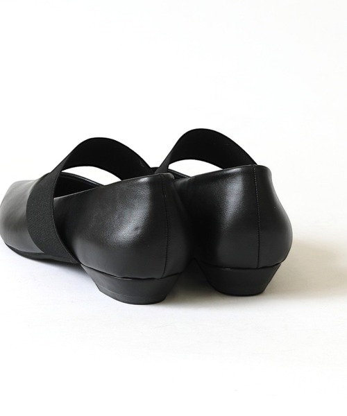 RiiiKa(リーカ)の「【RiiiKa/リーカ】ゴムストラップポインテッドトゥパンプス(パンプス・レディース・グレー/シルバー/ブラック・S/M/L/LL)」の7枚目の写真