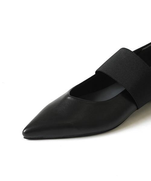 RiiiKa(リーカ)の「【RiiiKa/リーカ】ゴムストラップポインテッドトゥパンプス(パンプス・レディース・グレー/シルバー/ブラック・S/M/L/LL)」の9枚目の写真