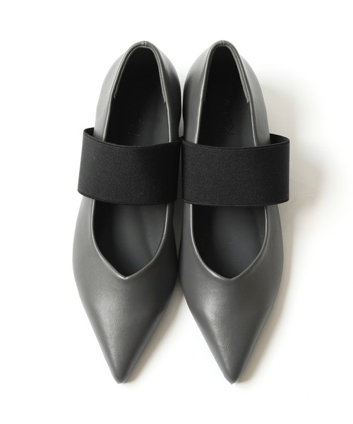 RiiiKa(リーカ)の「【RiiiKa/リーカ】ゴムストラップポインテッドトゥパンプス(パンプス・レディース・グレー/シルバー/ブラック・S/M/L/LL)」の12枚目の写真