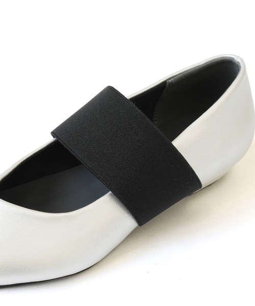 RiiiKa(リーカ)の「【RiiiKa/リーカ】ゴムストラップポインテッドトゥパンプス(パンプス・レディース・グレー/シルバー/ブラック・S/M/L/LL)」の22枚目の写真