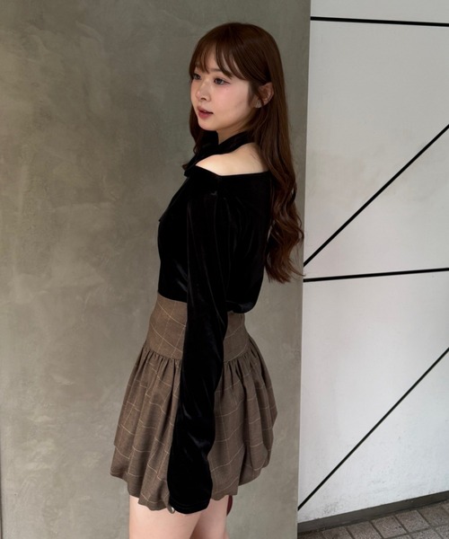 continuer de NICE CLAUP（コンティニューデナイスクラップ）の「ベロア＆ニットソーの2素材！（Tシャツ/カットソー・レディース・トップグレー/ピンク/ブラウン/ブラック/ボルドー・FREE）」の16枚目の写真