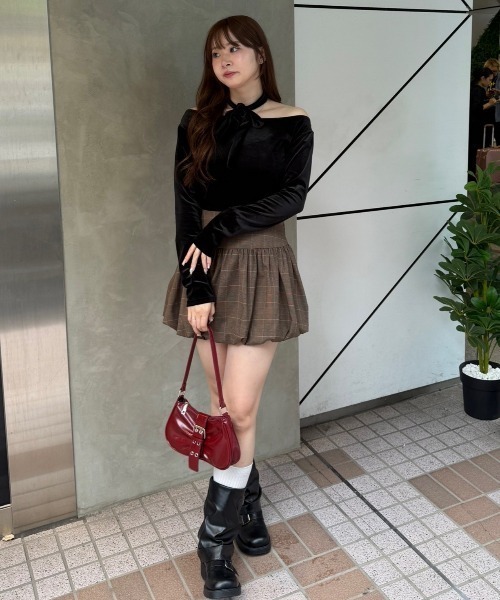 continuer de NICE CLAUP（コンティニューデナイスクラップ）の「ベロア＆ニットソーの2素材！（Tシャツ/カットソー・レディース・トップグレー/ピンク/ブラウン/ブラック/ボルドー・FREE）」の14枚目の写真