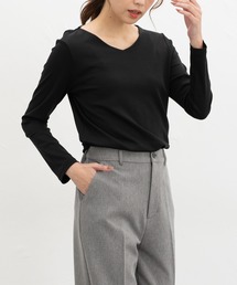 きれいめＶネックＴシャツ