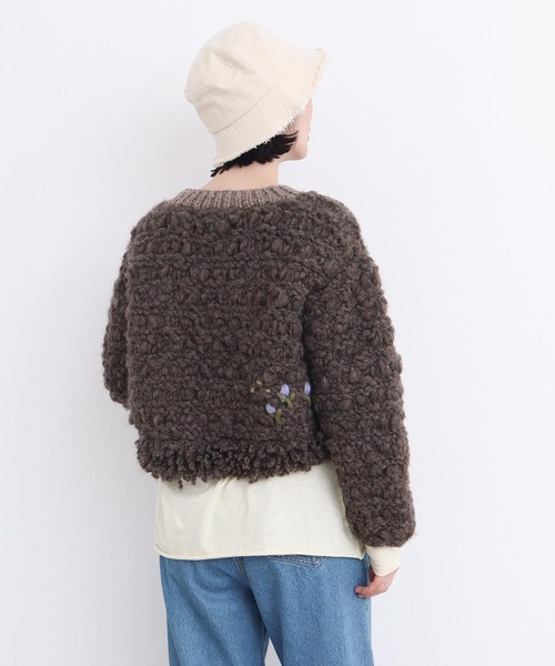 l'atelier du savon(アトリエドサボン)の「花の咲く散歩道 ハンドニットカーディガン(カーディガン/ボレロ・レディース・オフホワイト/ブラウン・FREE)」の15枚目の写真