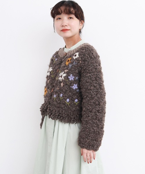 l'atelier du savon(アトリエドサボン)の「花の咲く散歩道 ハンドニットカーディガン(カーディガン/ボレロ・レディース・オフホワイト/ブラウン・FREE)」の10枚目の写真