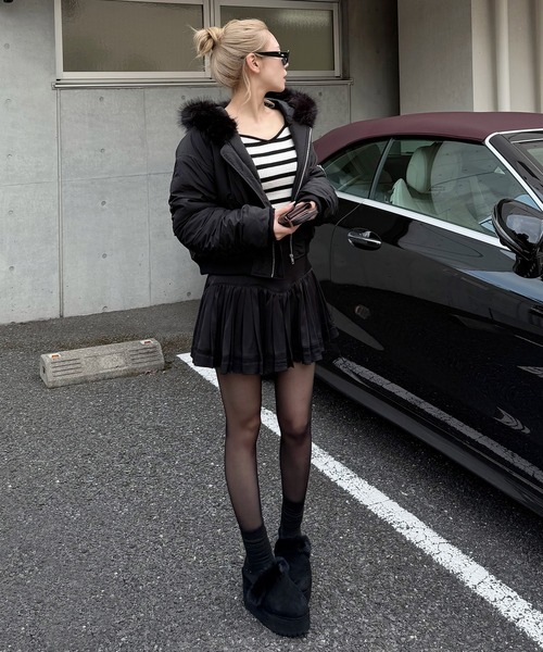 ROYAL PARTY（ロイヤルパーティー）の「【ZOZO限定】フードファー付袖ギャザー中綿ジャケット（その他アウター・レディース・オフホワイト/ブラック・FREE）」の10枚目の写真