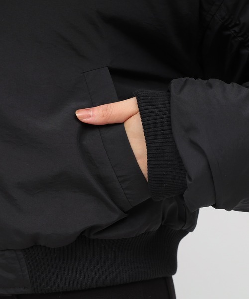 ROYAL PARTY（ロイヤルパーティー）の「【ZOZO限定】フードファー付袖ギャザー中綿ジャケット（その他アウター・レディース・オフホワイト/ブラック・FREE）」の20枚目の写真