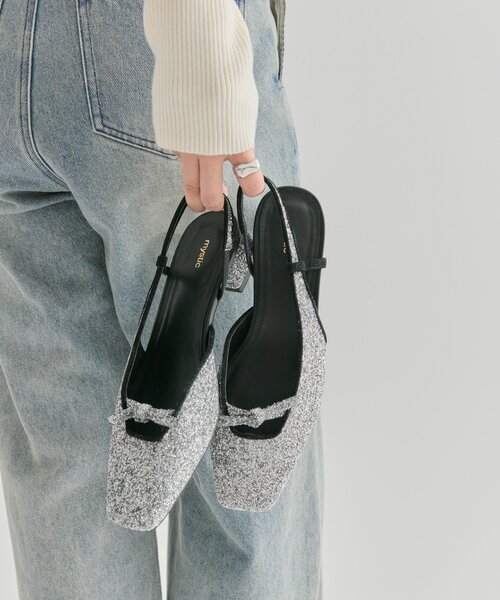 mystic（ミスティック）の「スクエアトゥリボンパンプス（パンプス・レディース・シルバー/ブラック・37/36/38）」の2枚目の写真