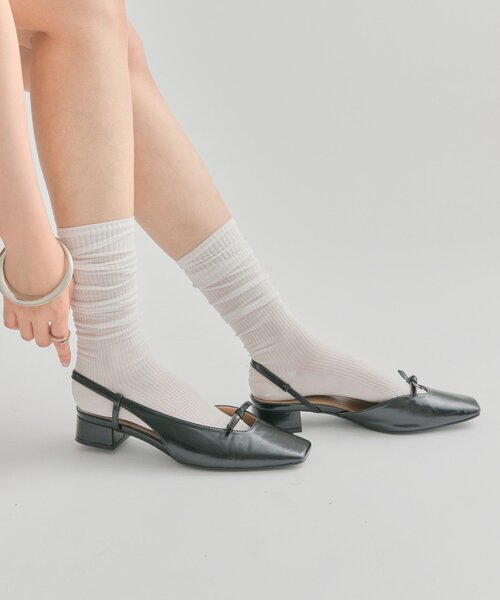 mystic（ミスティック）の「スクエアトゥリボンパンプス（パンプス・レディース・シルバー/ブラック・37/36/38）」の6枚目の写真