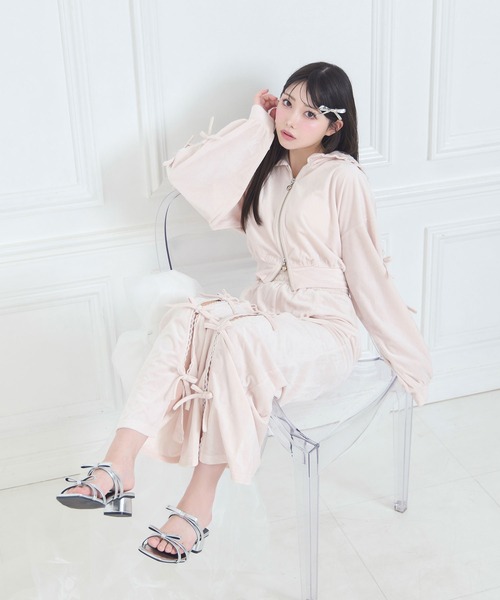 Honey Cinnamon（ハニーシナモン）の「リボンスリットパーカー