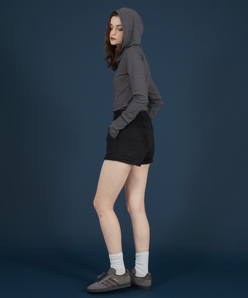 Mili affinity(ミリアフィニティー)の「シャギーハイウエストショートパンツ(その他パンツ・レディース・ブラウン/チャコール/アイボリー/ブラック・FREE)」の19枚目の写真