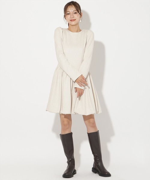 AND COUTURE(アンドクチュール)の「バルーンミニワンピース(ワンピース・レディース・チャコールグレー/ベージュ/ブラウン・FREE)」の3枚目の写真